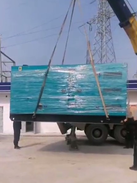 岳阳临湘强制隔离戒毒所安装300kw明邦康明斯静音箱发电机