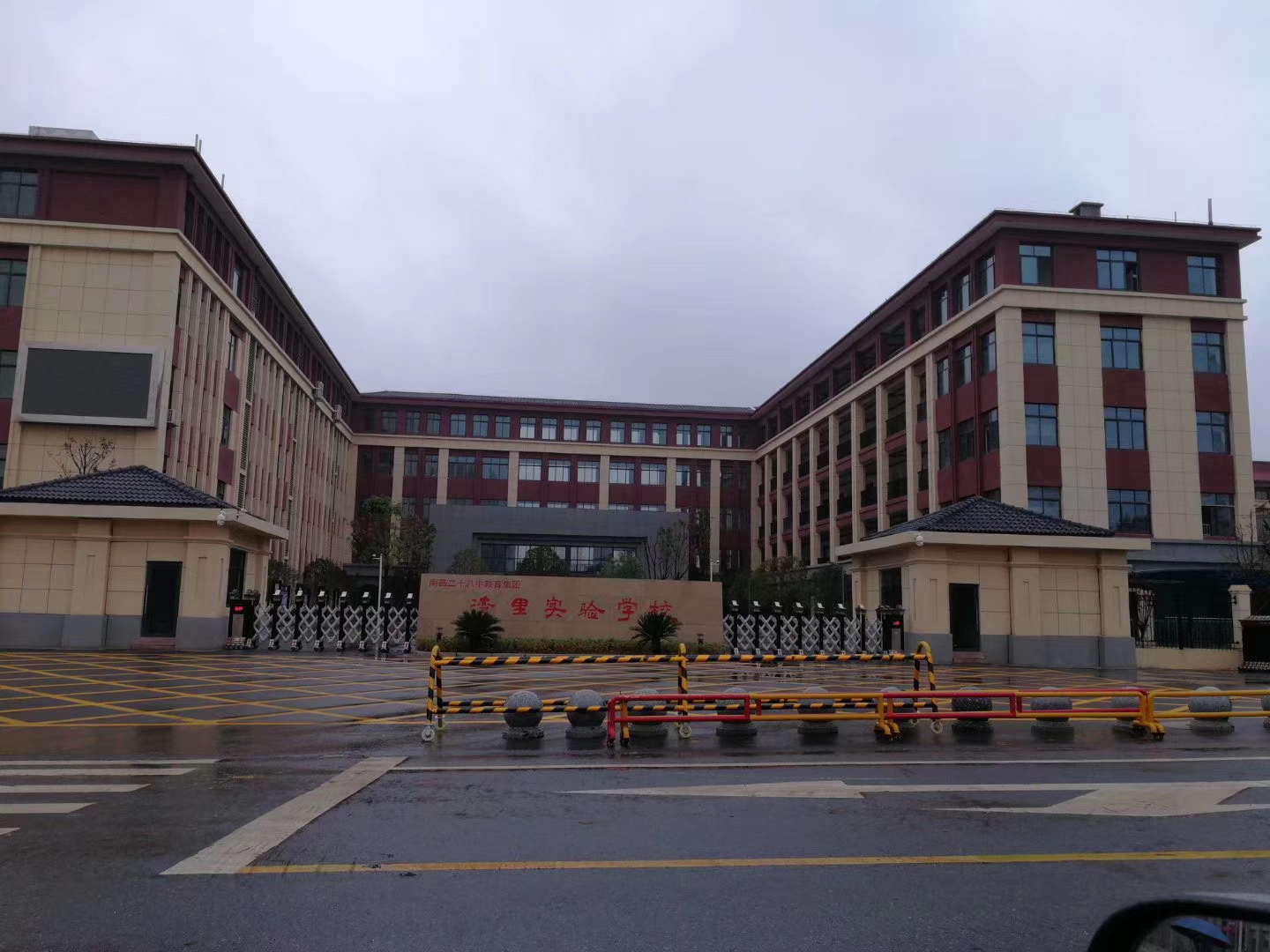 南昌湾里实验小学安装明邦450KW上柴发电机一台 南昌湾里实验小学安装明邦450KW上柴发电机一台